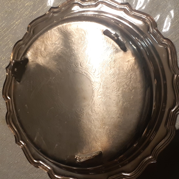 Eales 1779 Footed Silverplate Scalloped Edge Dish Platter - Picture 3 of 4